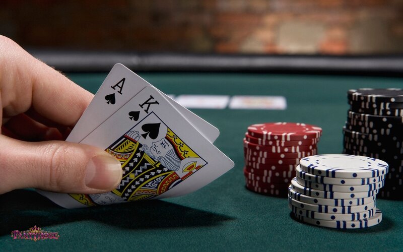 Pantyhose Card Games - Objective and Values